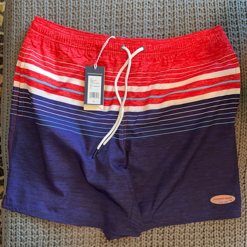 Vineyard Vines Men’s Large 7” Chappy Trunks. NWT